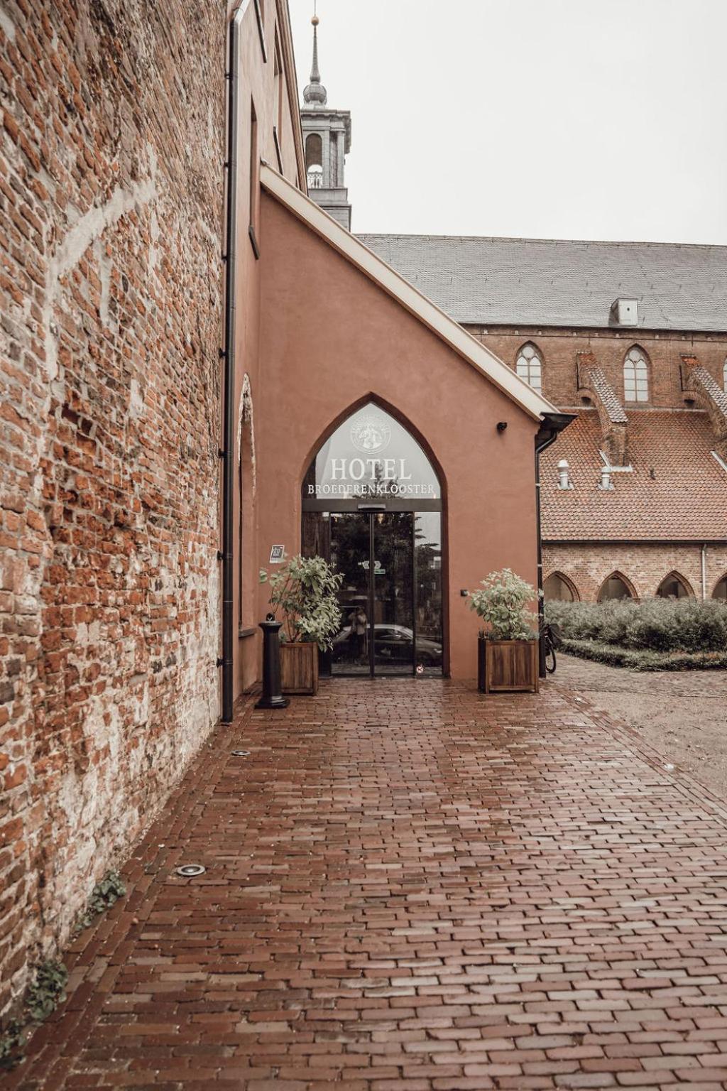 Отель Broederenklooster Зютфен Экстерьер фото